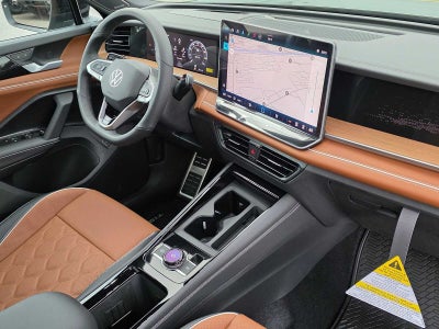 2026 Volkswagen Tiguan 2.0T SEL R-Line Turbo