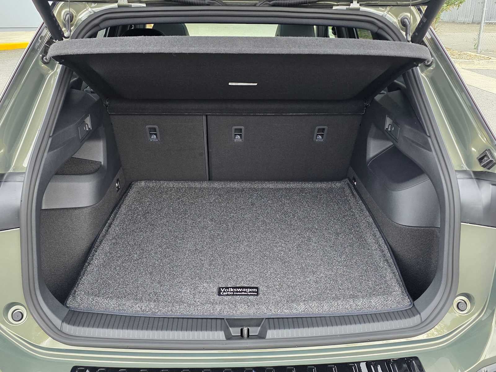 2026 Volkswagen Tiguan 2.0T SEL R-Line Turbo