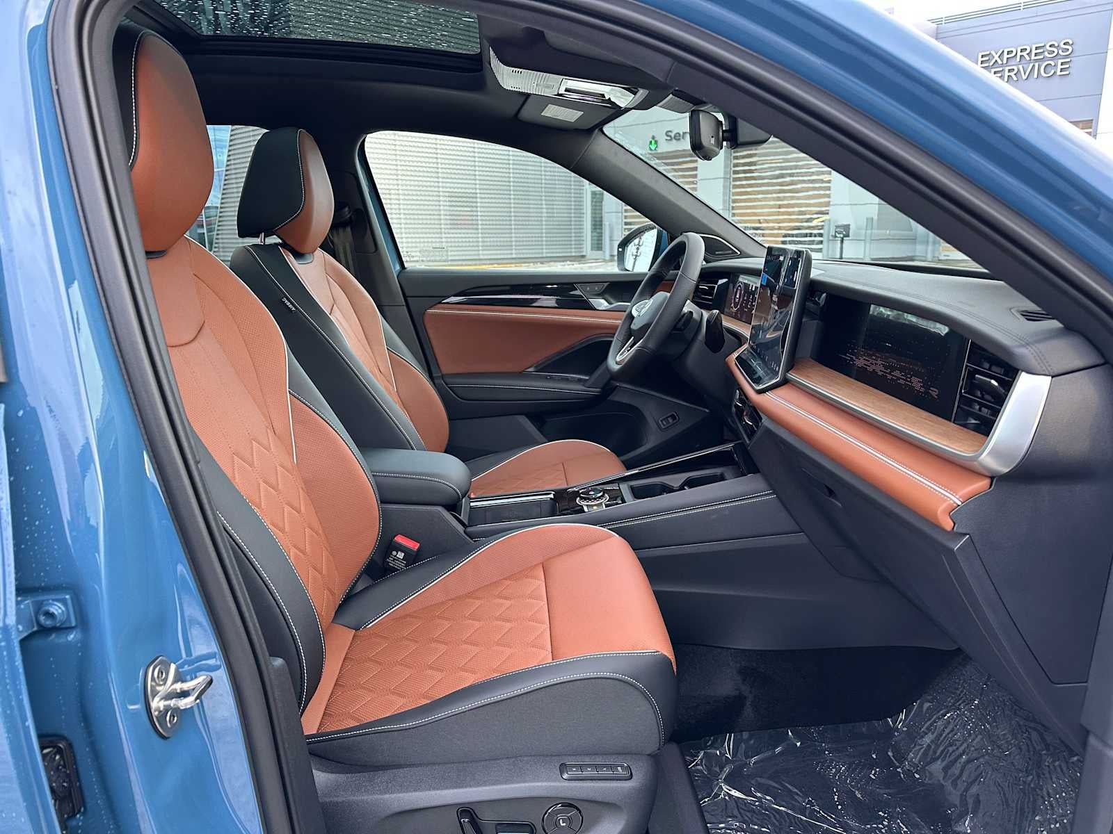 2026 Volkswagen Tiguan 2.0T SEL