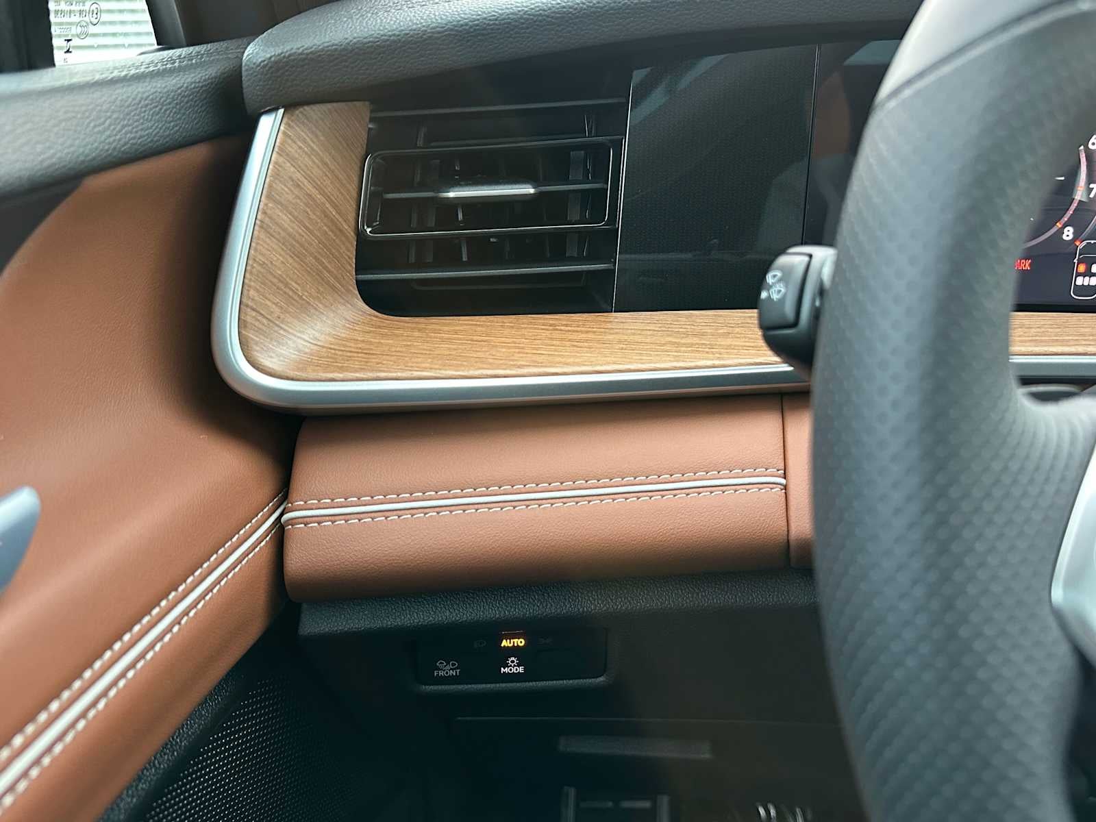 2026 Volkswagen Tiguan 2.0T SEL