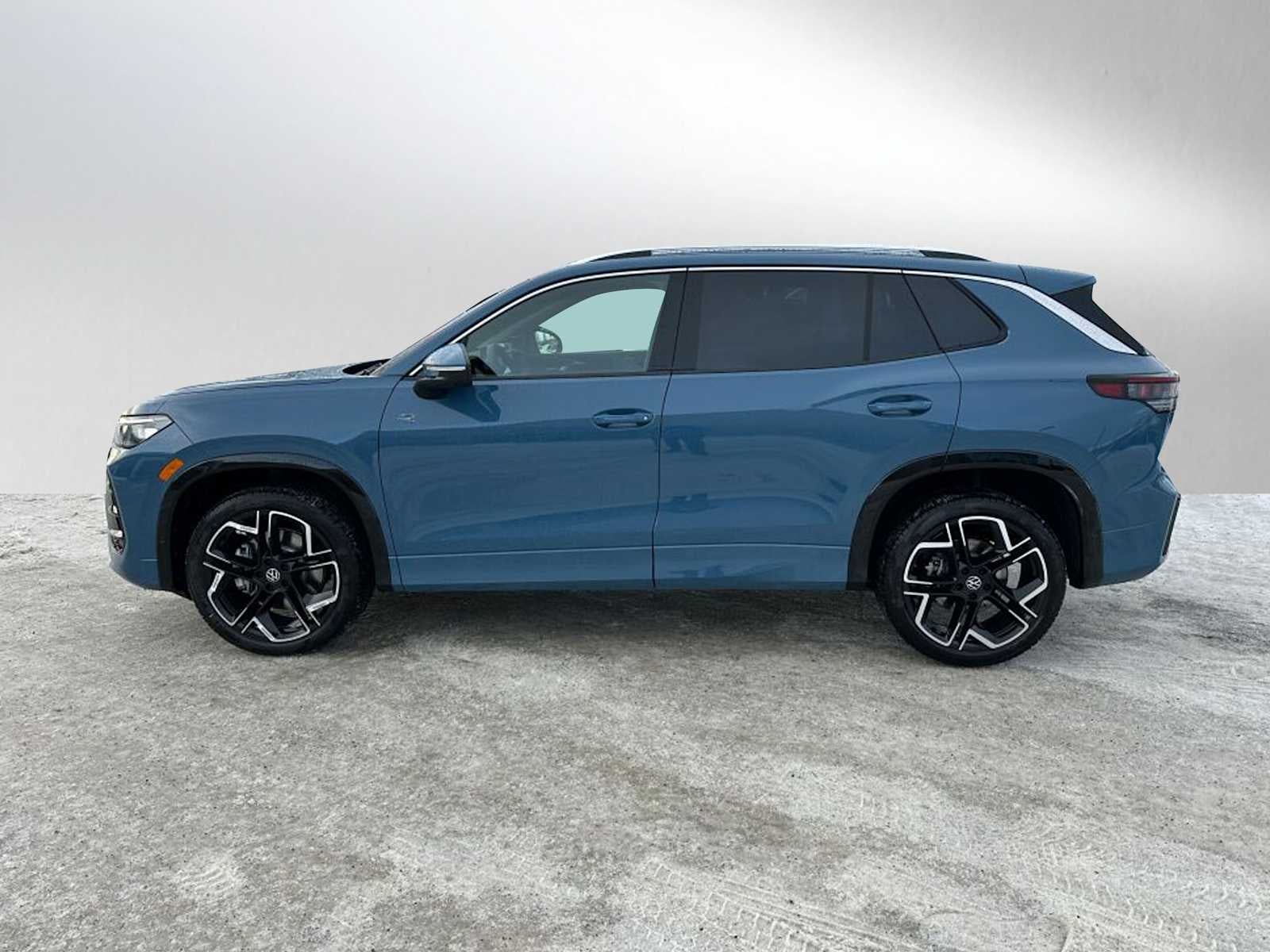 2026 Volkswagen Tiguan 2.0T SEL