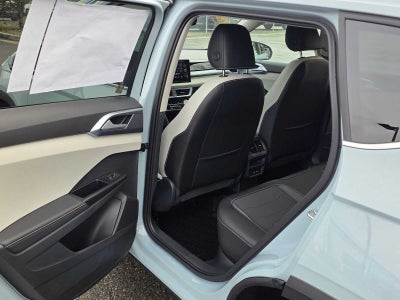 2027 Volkswagen Taos SE