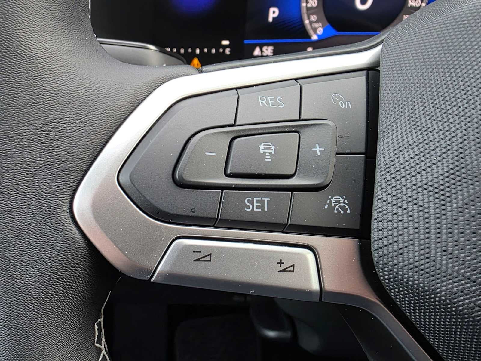 2027 Volkswagen Taos SE