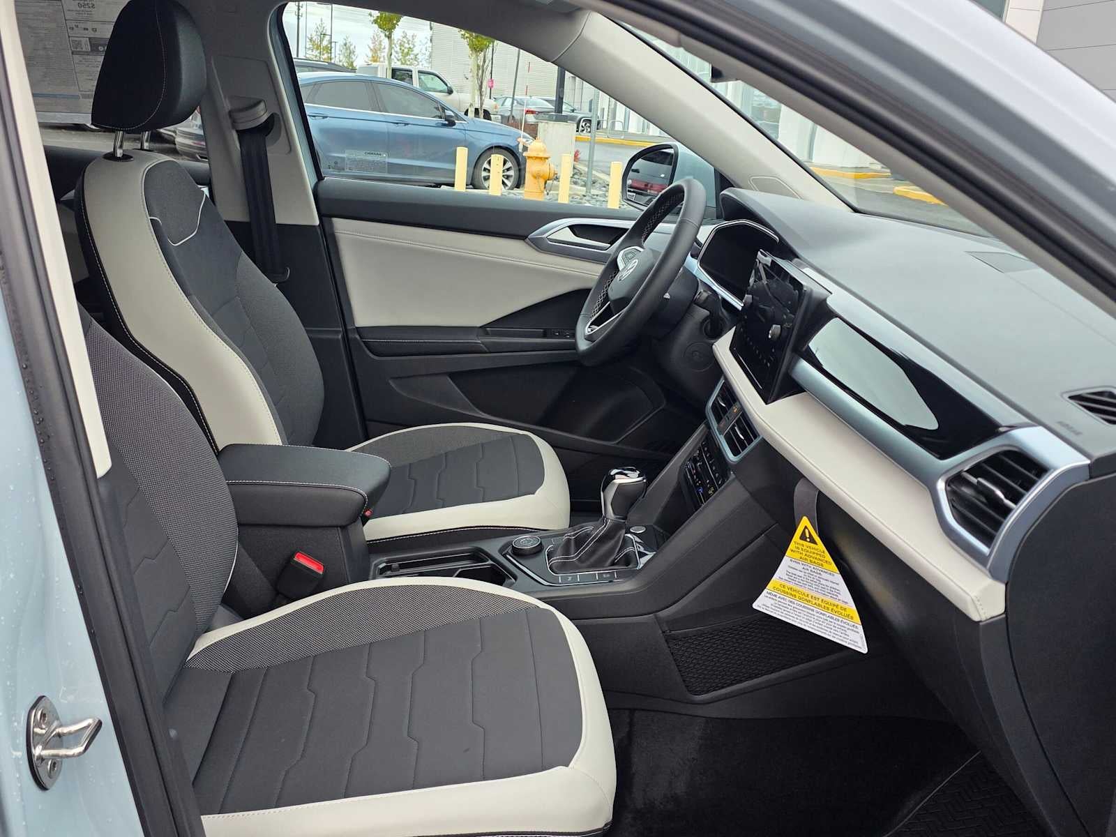 2027 Volkswagen Taos SE