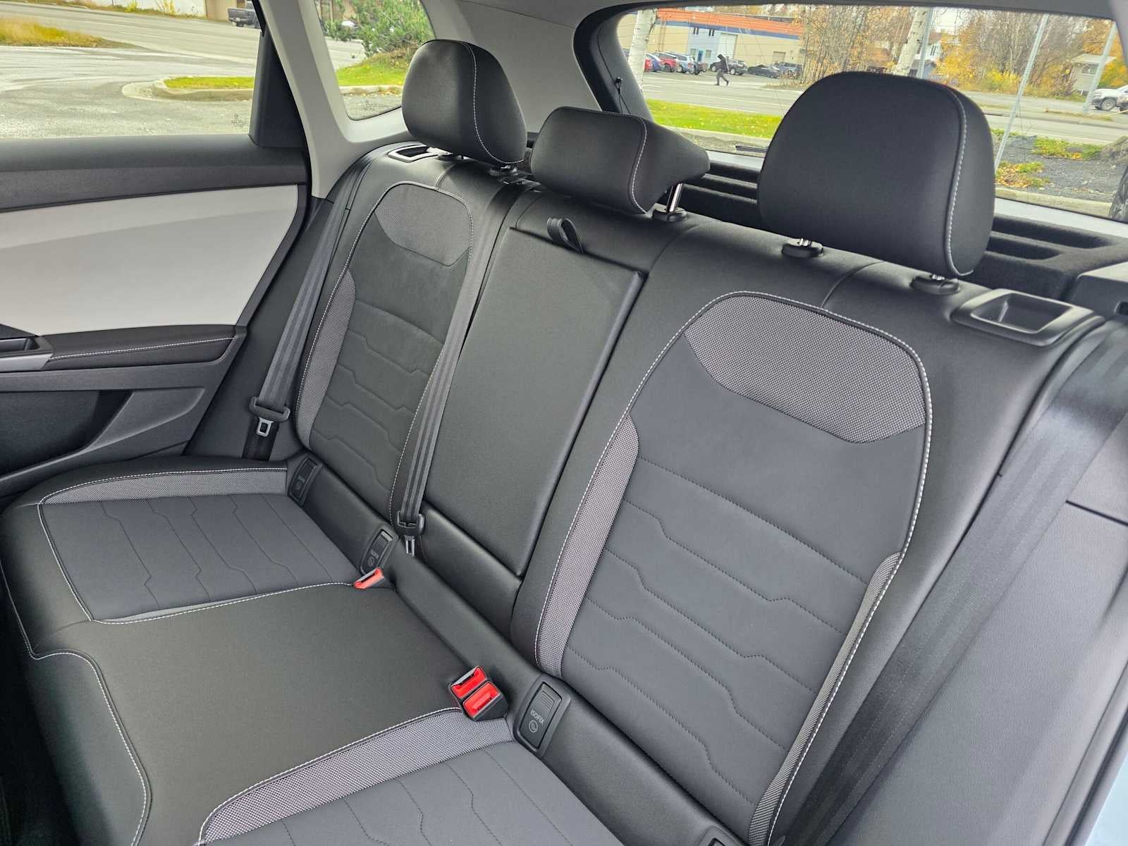 2027 Volkswagen Taos SE