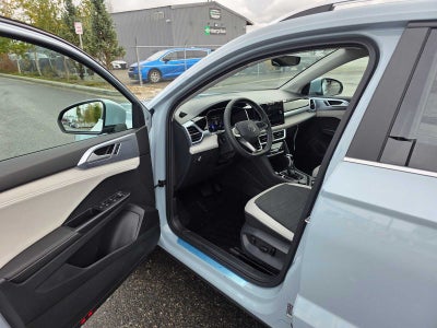 2027 Volkswagen Taos SE