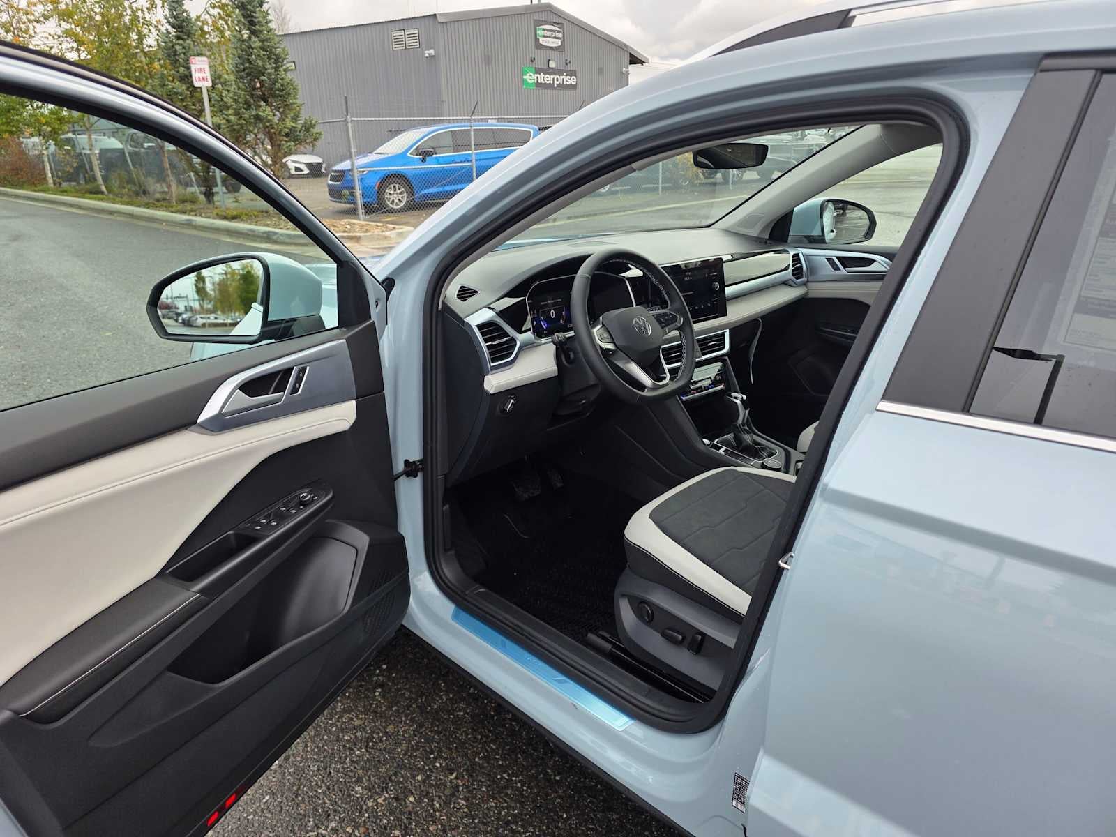2027 Volkswagen Taos SE