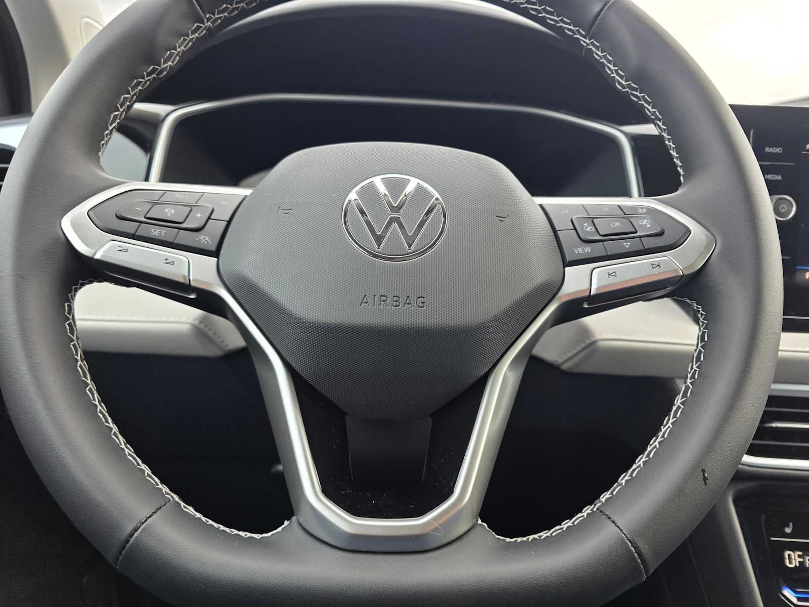 2027 Volkswagen Taos SE