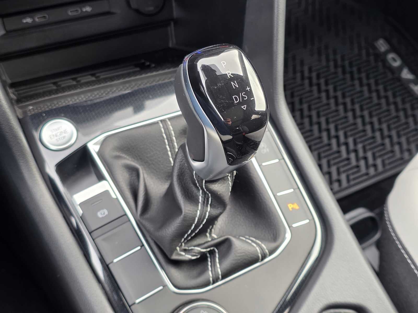 2027 Volkswagen Taos SE