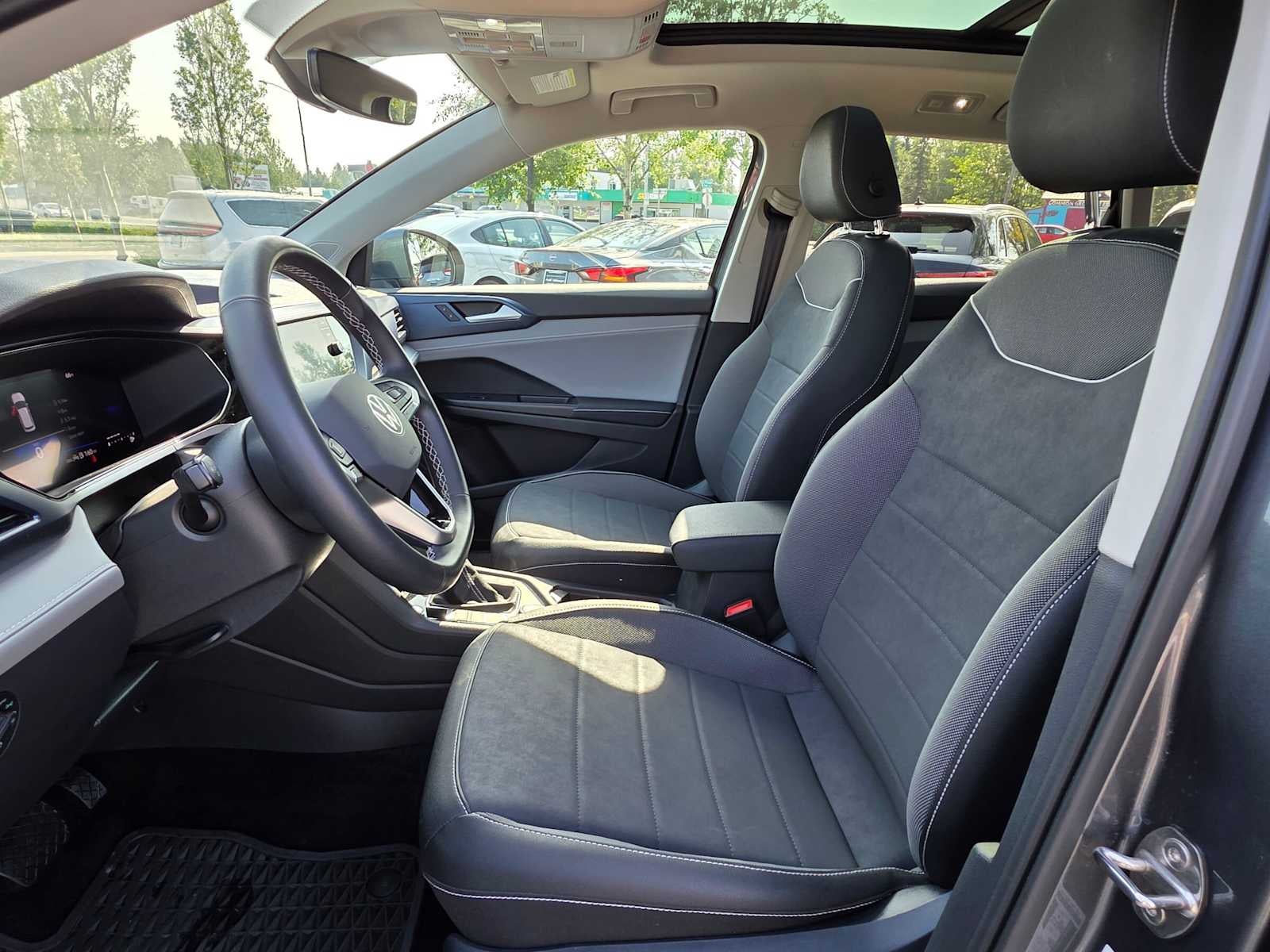 2024 Volkswagen Taos 1.5T SE