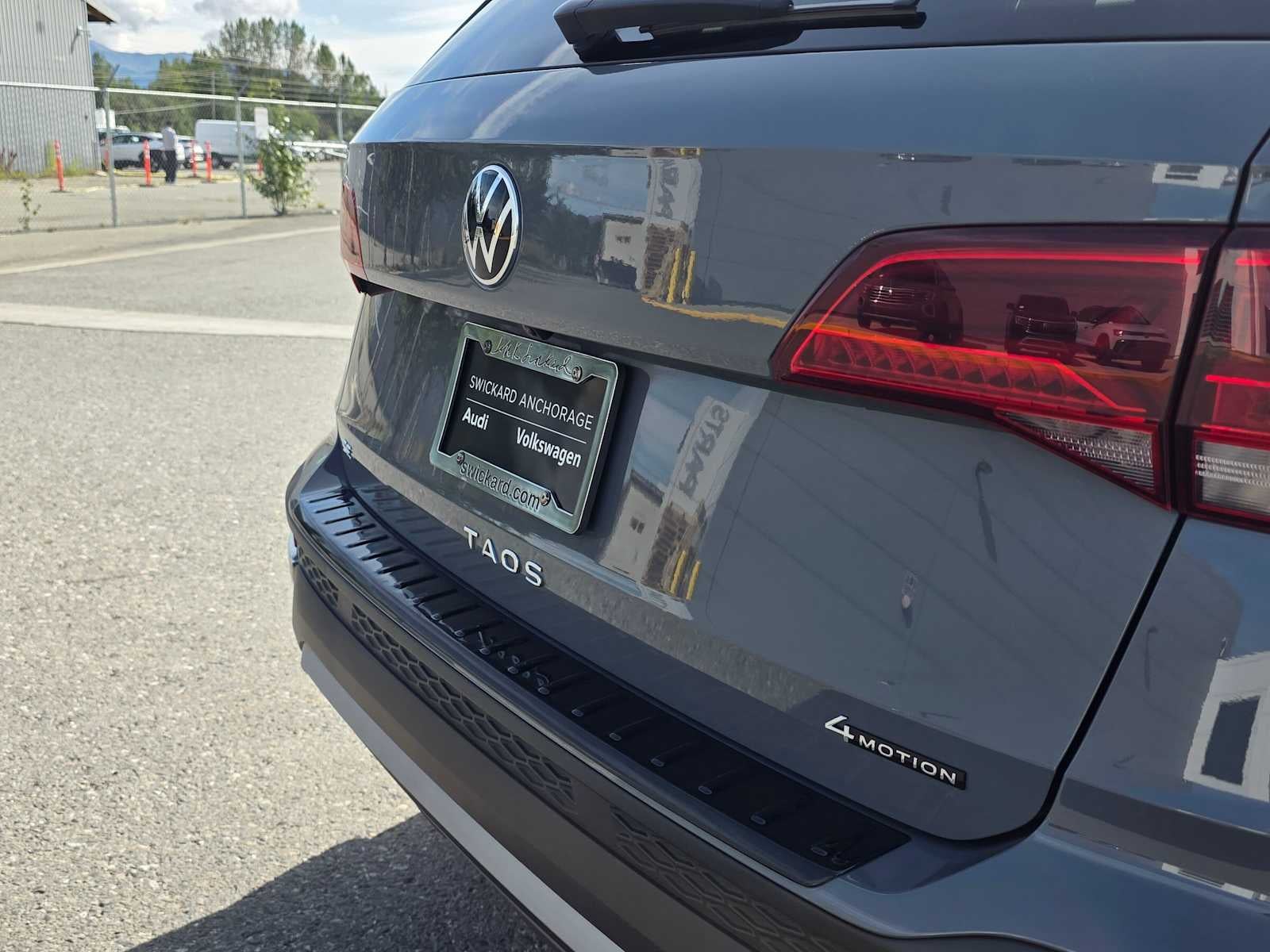 2024 Volkswagen Taos 1.5T SE