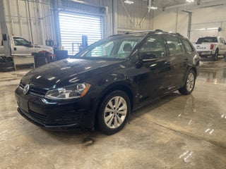 2017 Volkswagen Golf SportWagen S