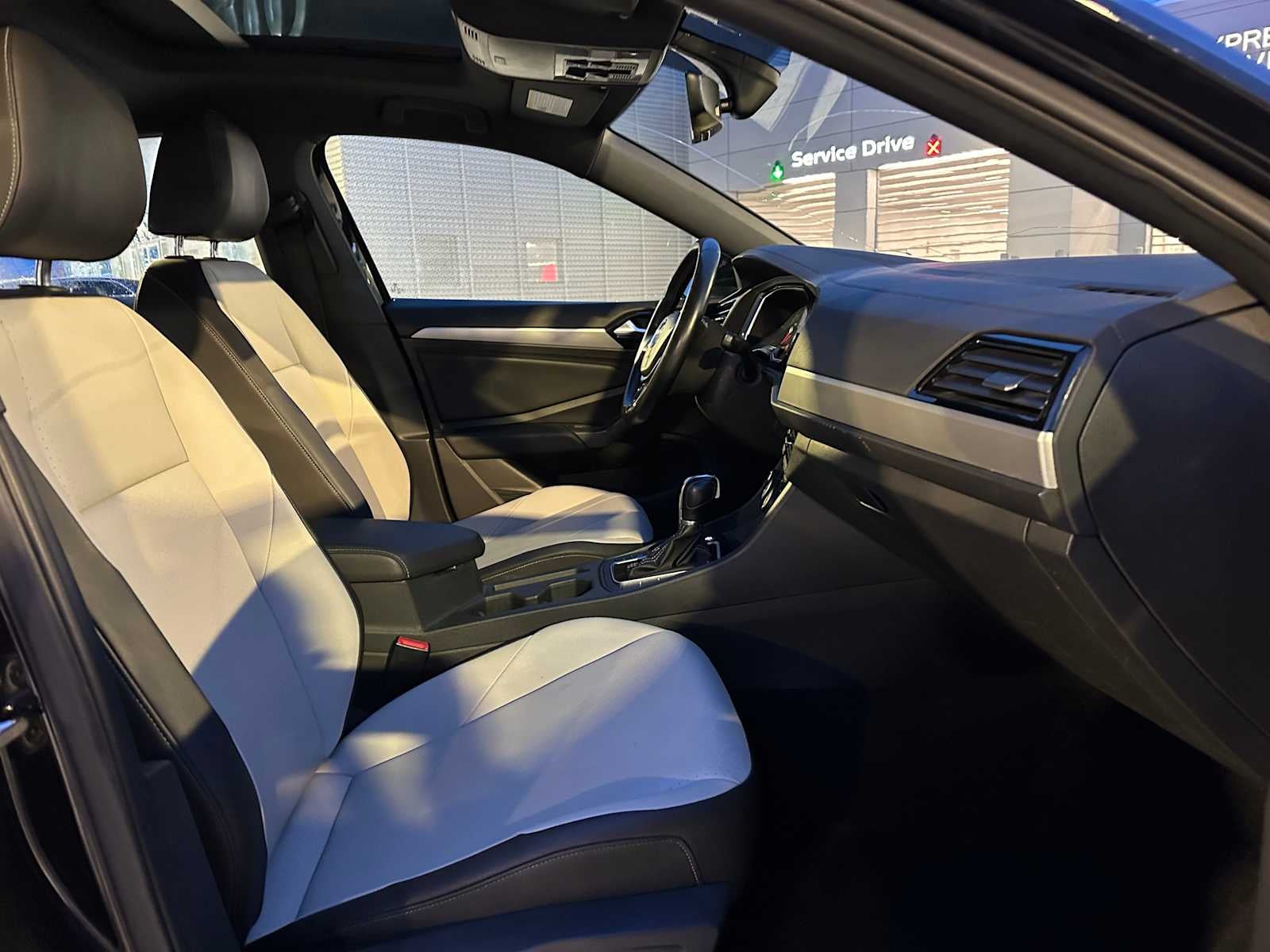 2019 Volkswagen Jetta R-Line