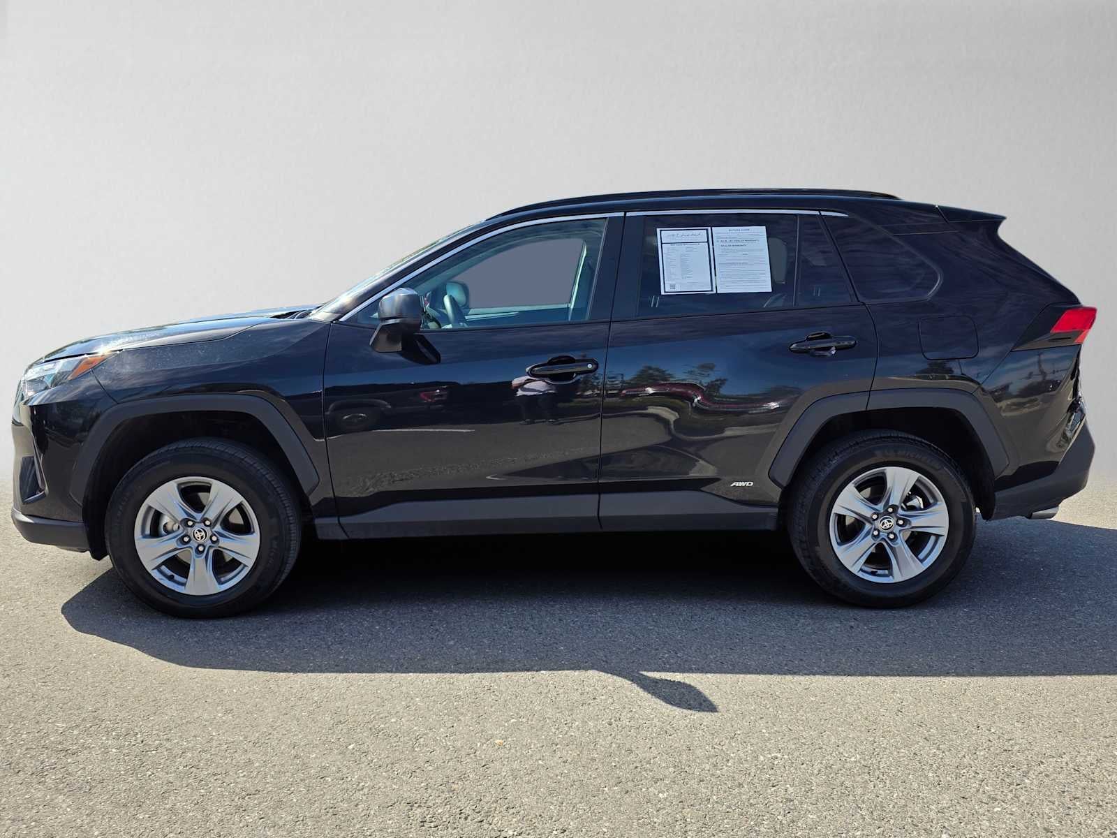 2025 Toyota RAV4 Hybrid LE