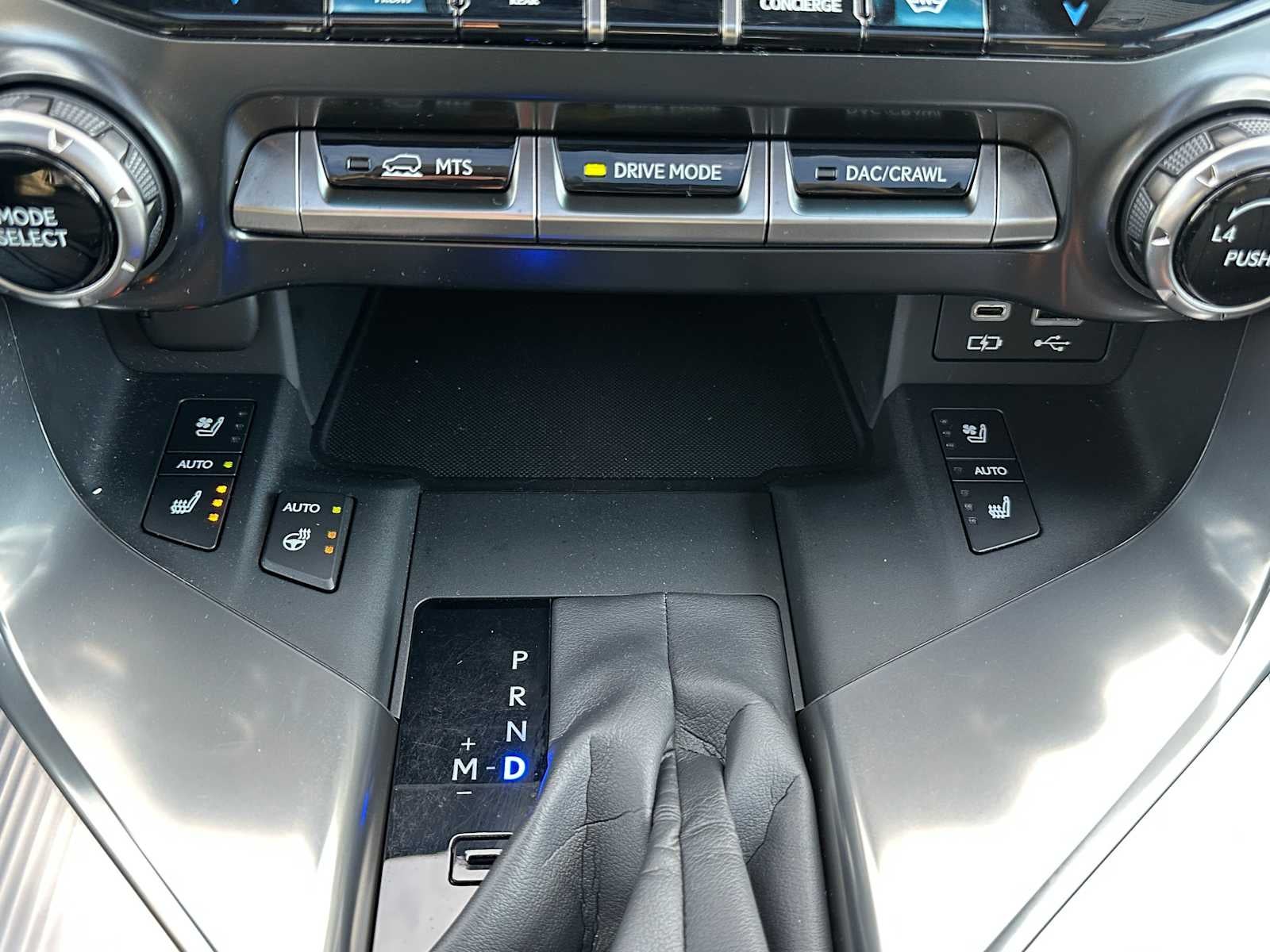 2024 Lexus LX F SPORT