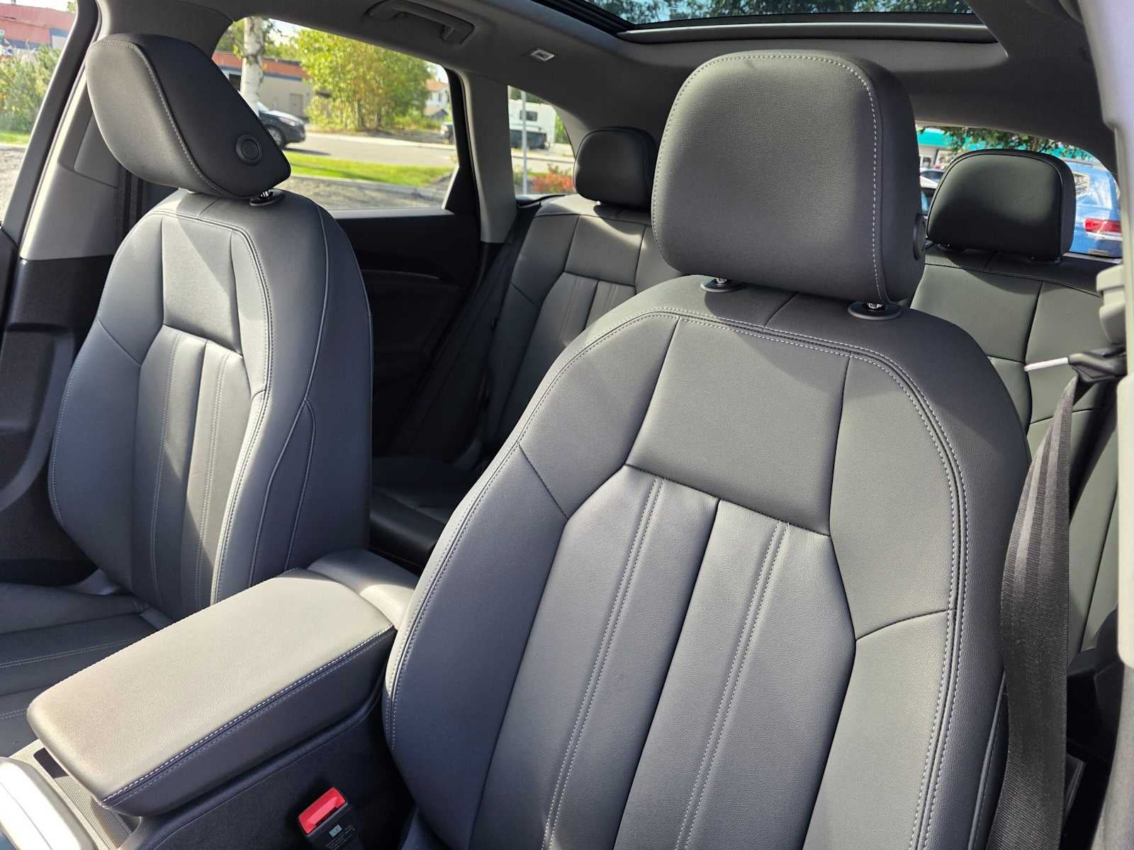 2025 Audi New Q5 Premium