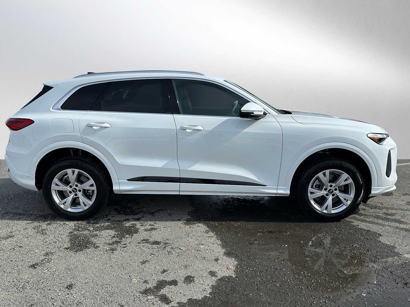 2025 Audi New Q5 Premium