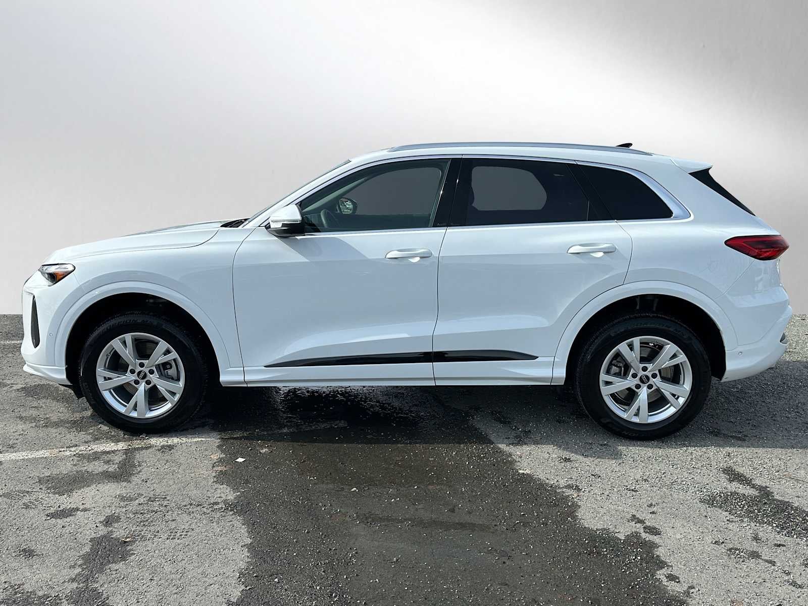 2025 Audi New Q5 Premium