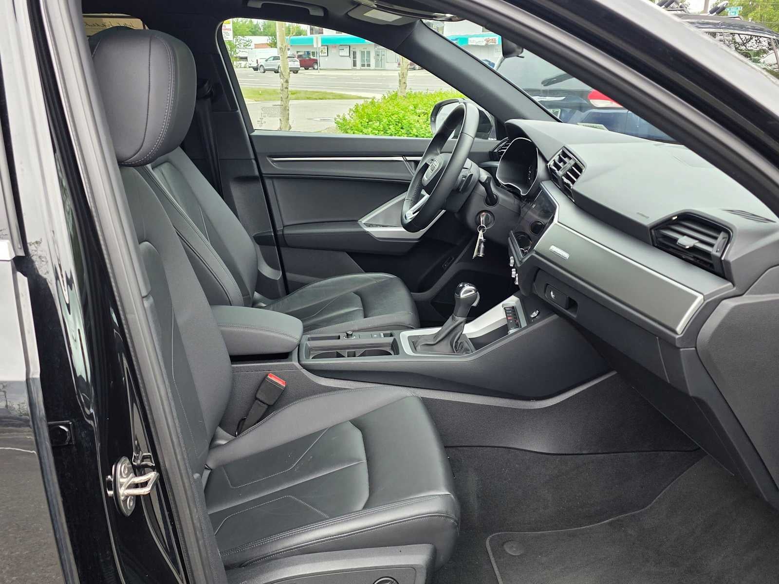 2025 Audi Q3 S line Premium