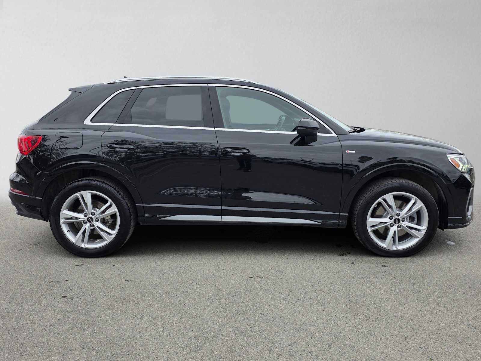 2023 Audi Q3 S line Premium Plus
