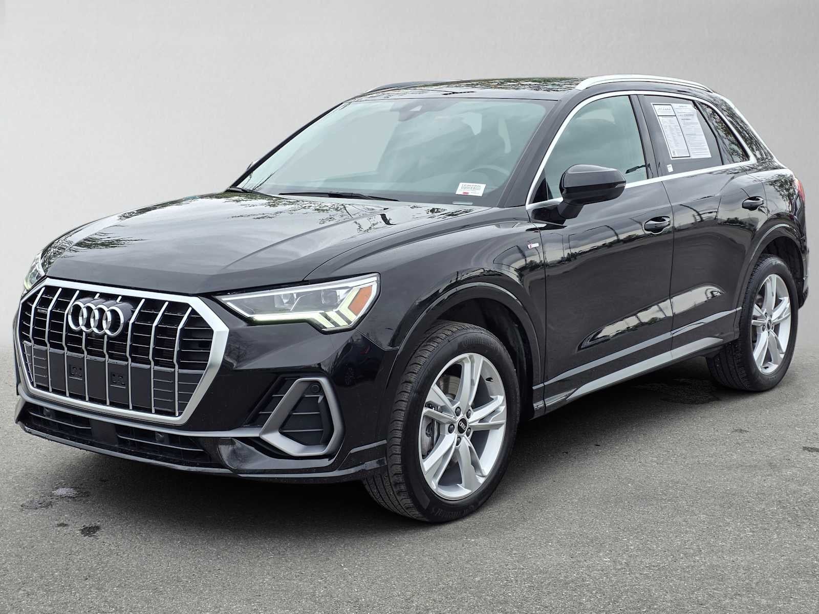 2023 Audi Q3 S line Premium Plus
