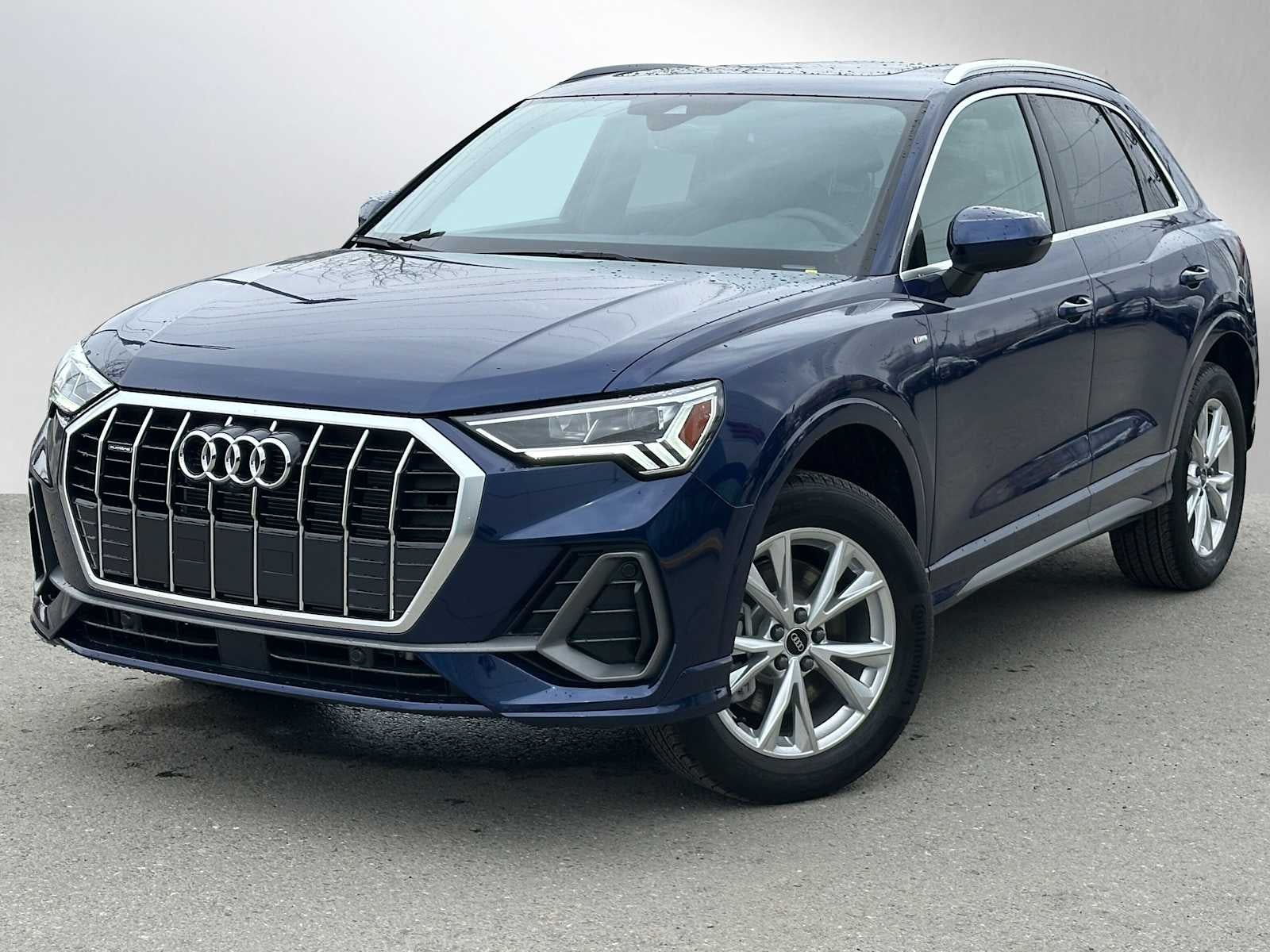 2025 Audi Q3 S line Premium Plus