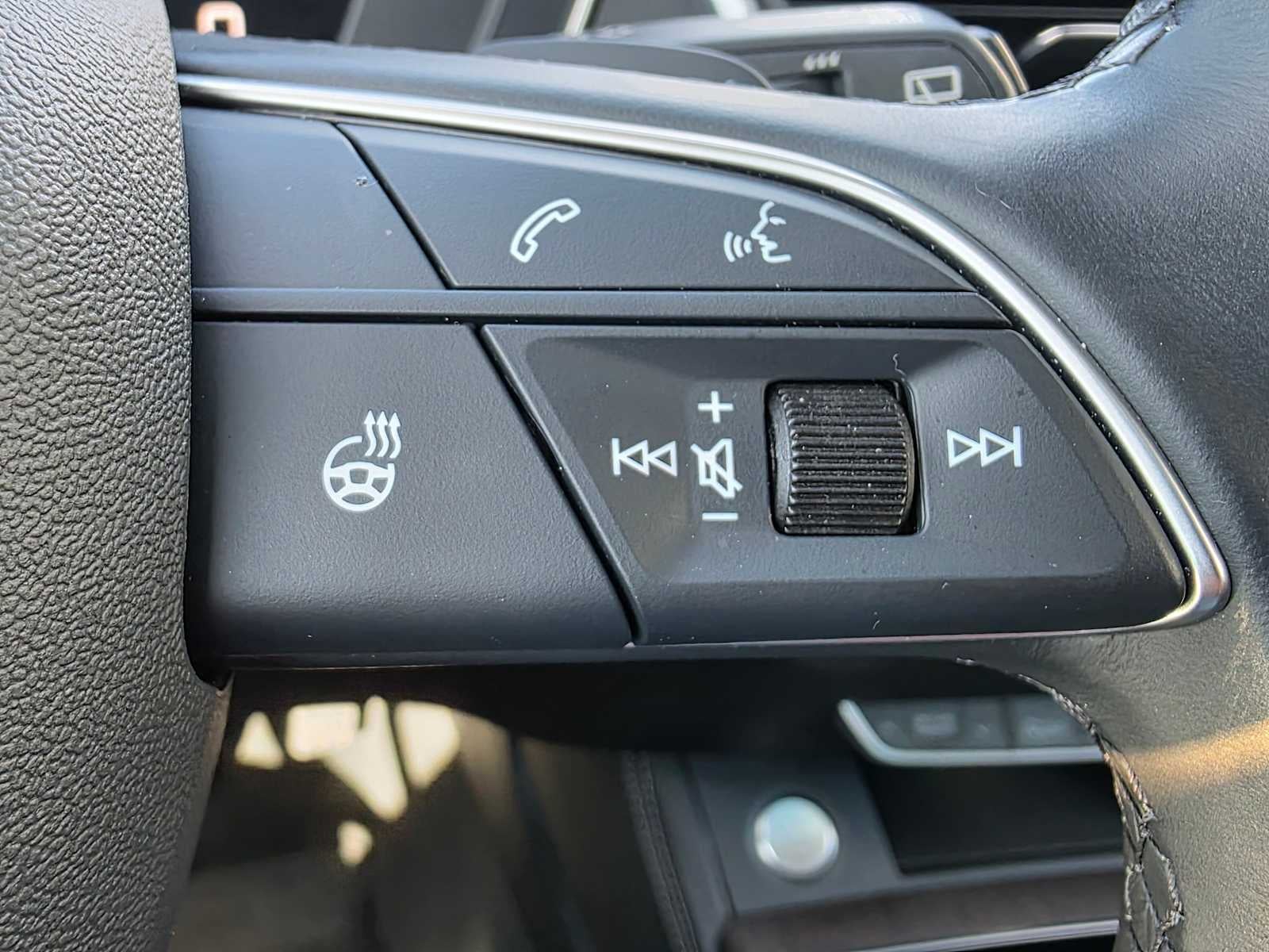 2025 Audi Q5 S line Prestige