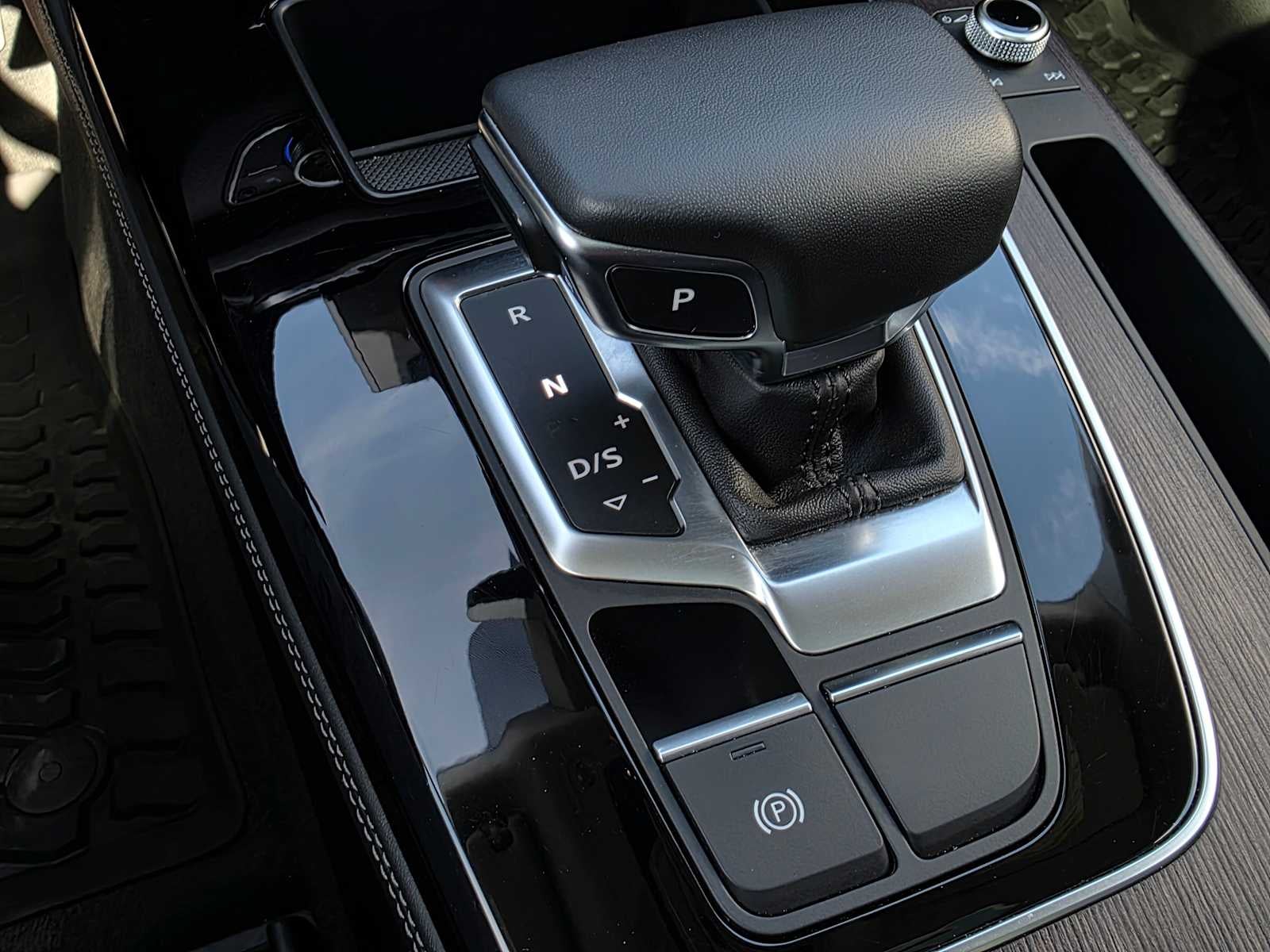 2025 Audi Q5 S line Prestige