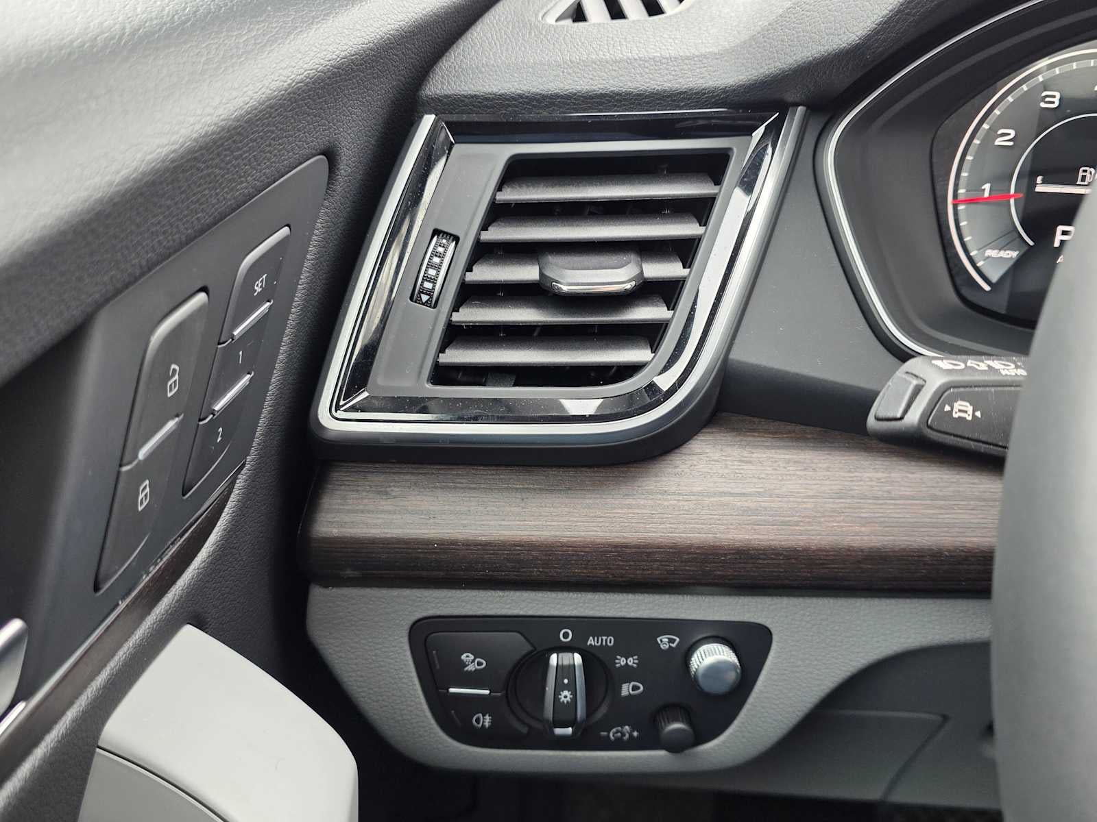 2025 Audi Q5 S line Prestige