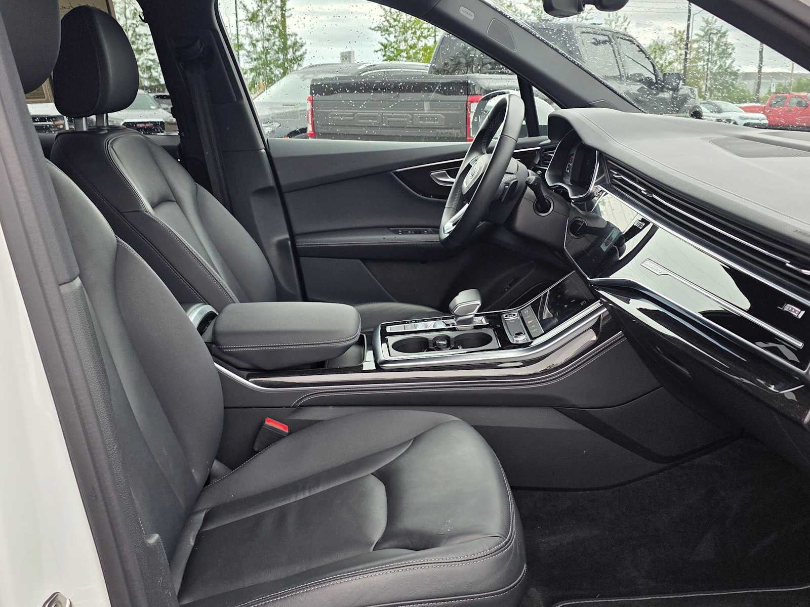 2025 Audi Q7 Premium Plus