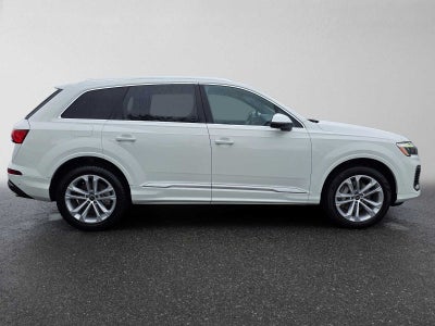 2025 Audi Q7 Premium Plus