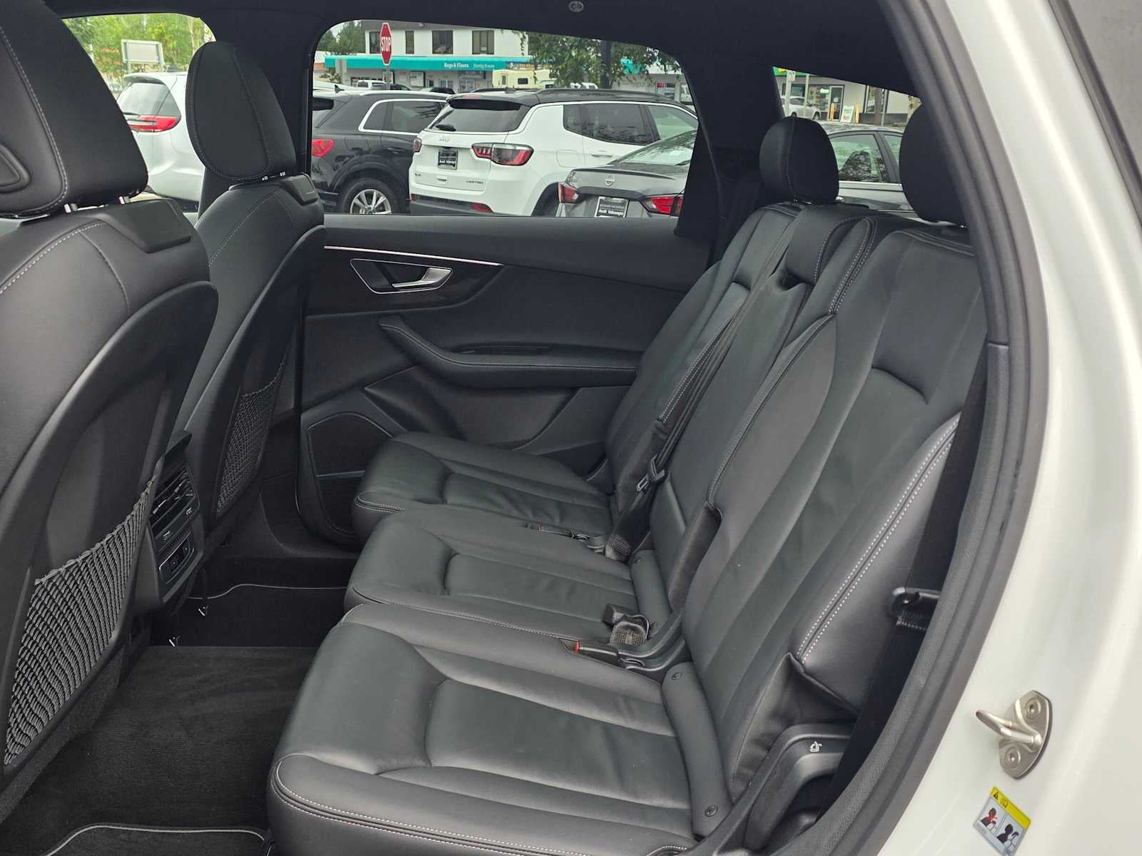 2025 Audi Q7 Premium Plus