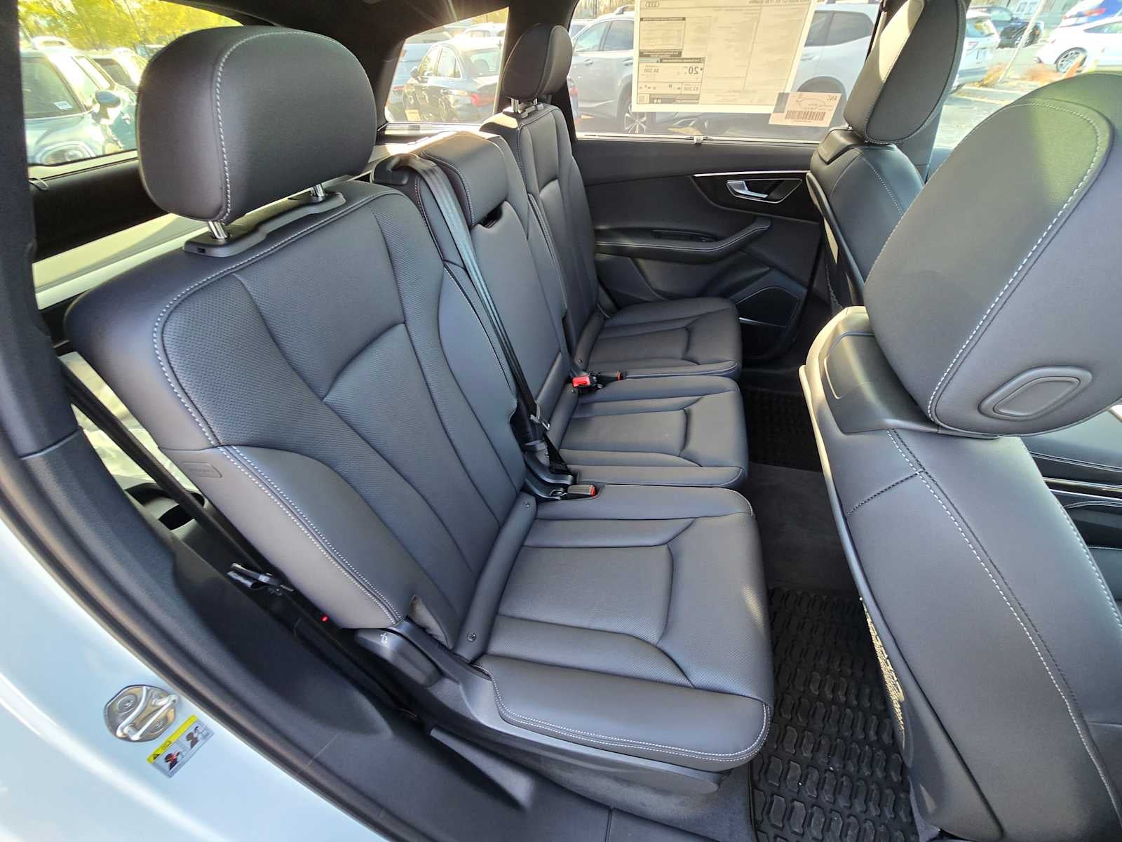 2025 Audi Q7 Premium Plus