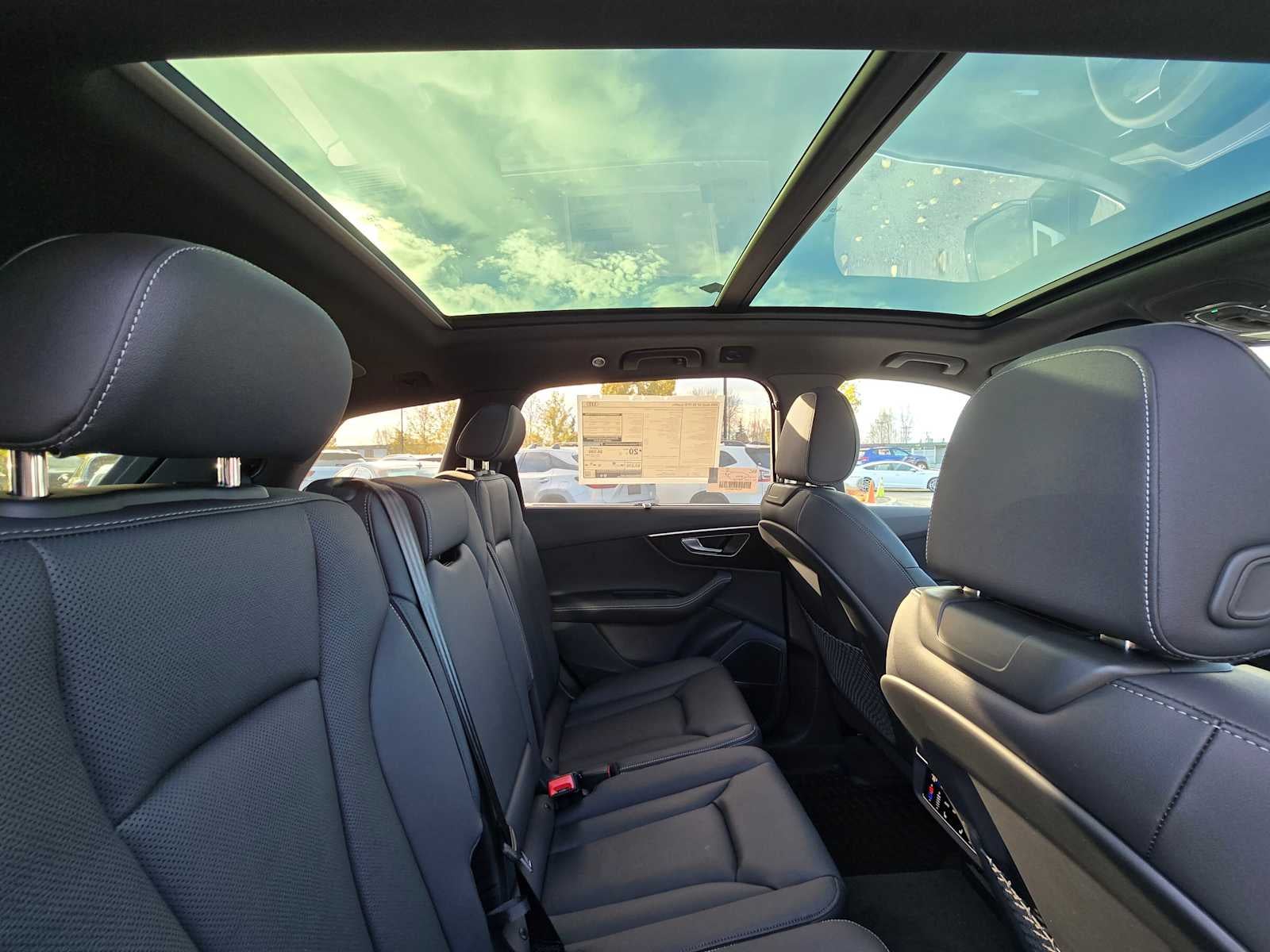 2025 Audi Q7 Premium Plus