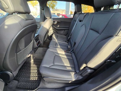 2025 Audi Q7 Premium Plus