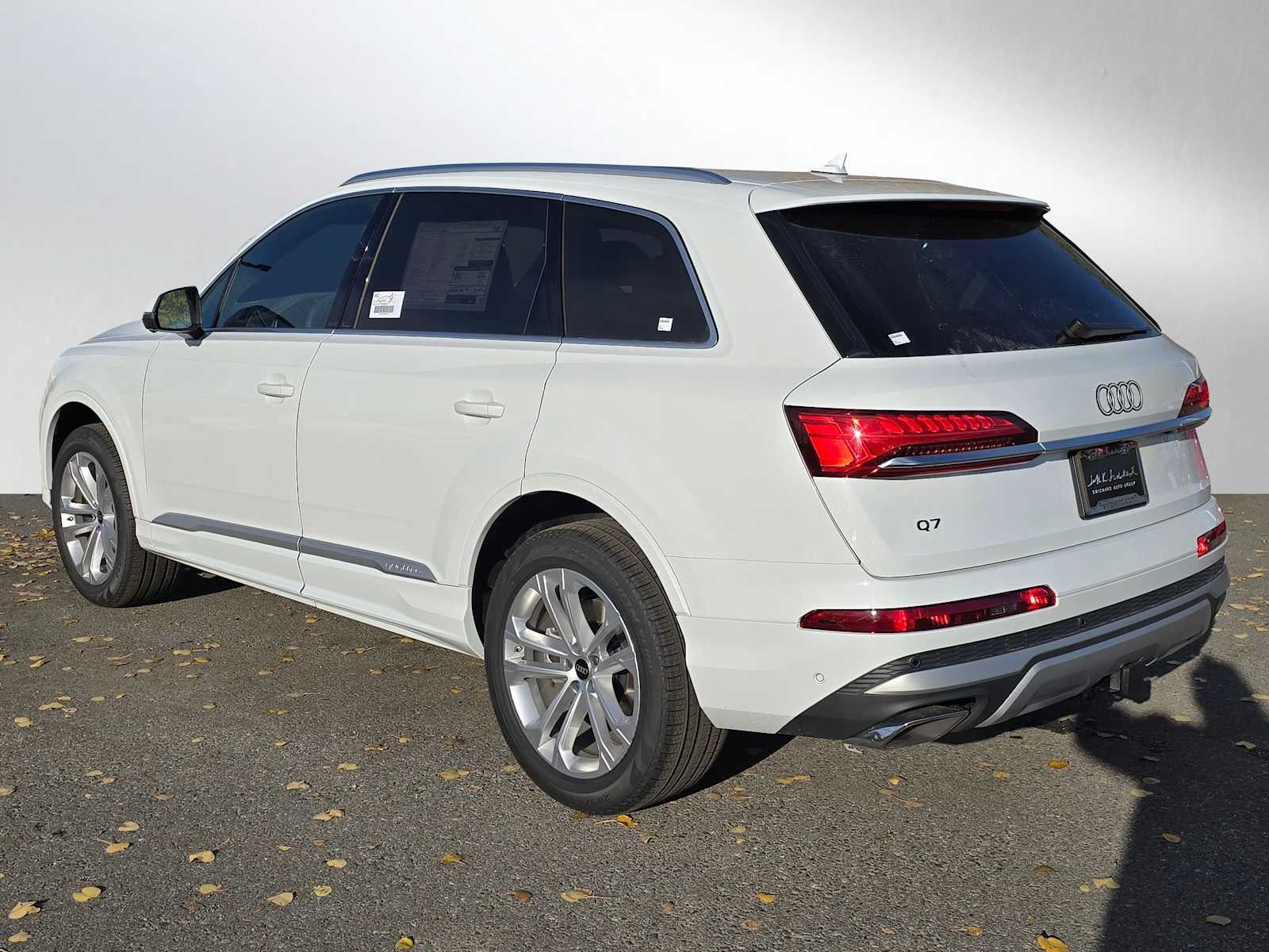 2025 Audi Q7 Premium Plus