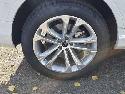 2025 Audi Q7 Premium Plus