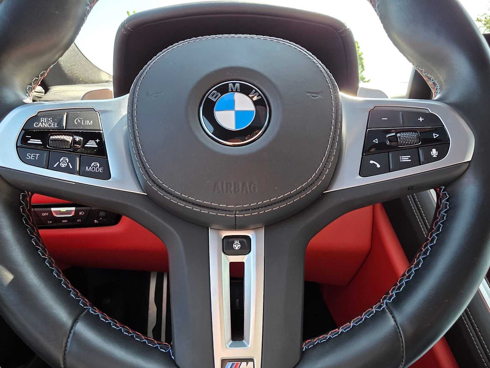 2025 BMW M850i xDrive M850i