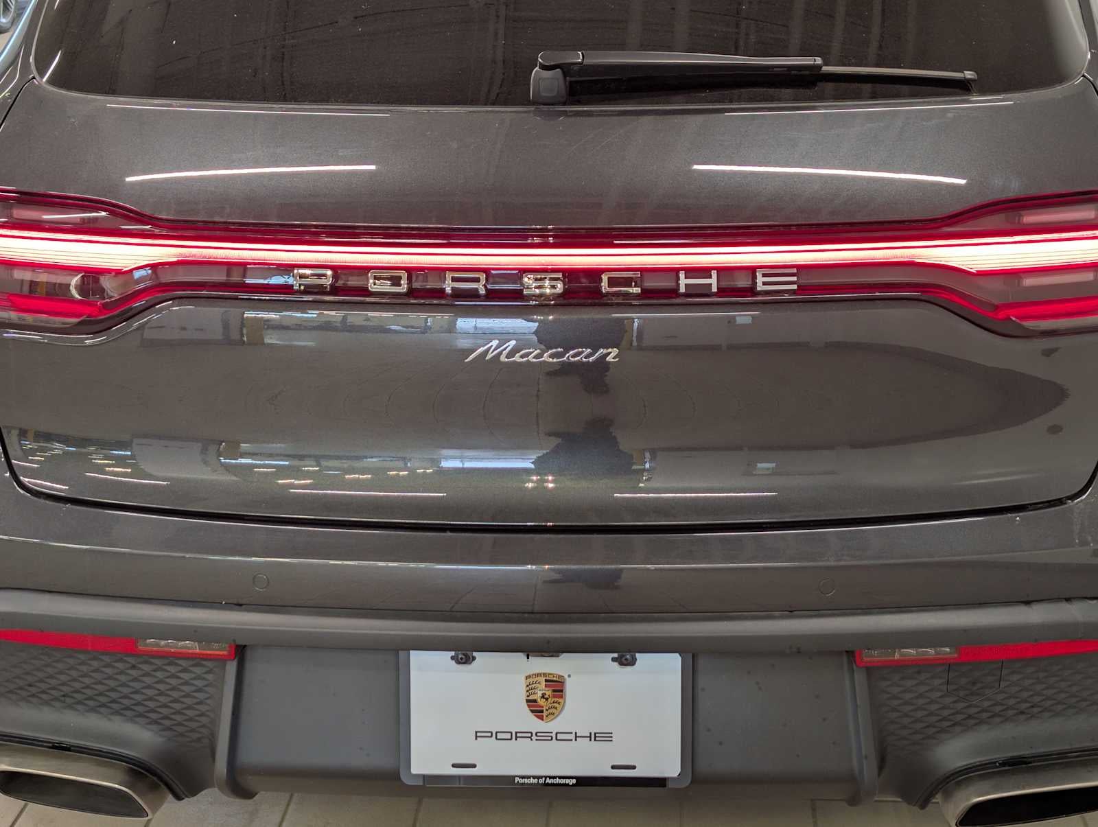 2024 Porsche Macan Base