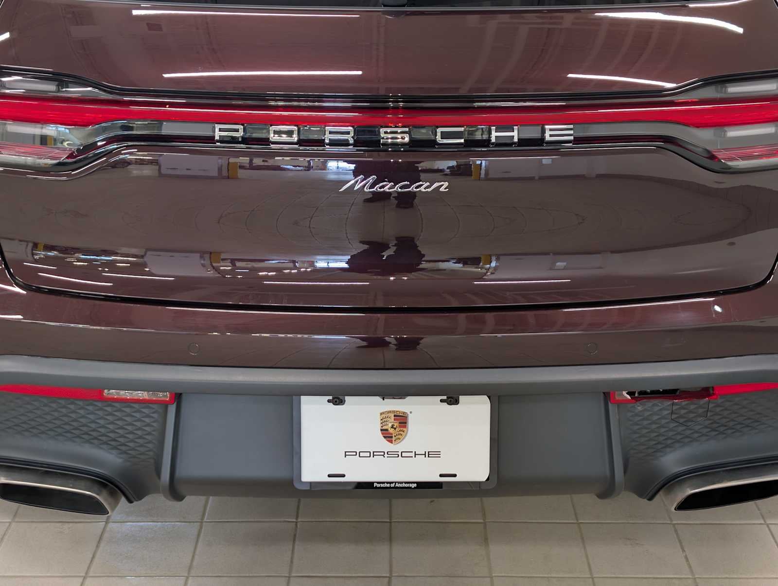 2025 Porsche Macan Base