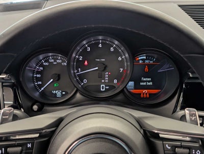 2025 Porsche Macan Base