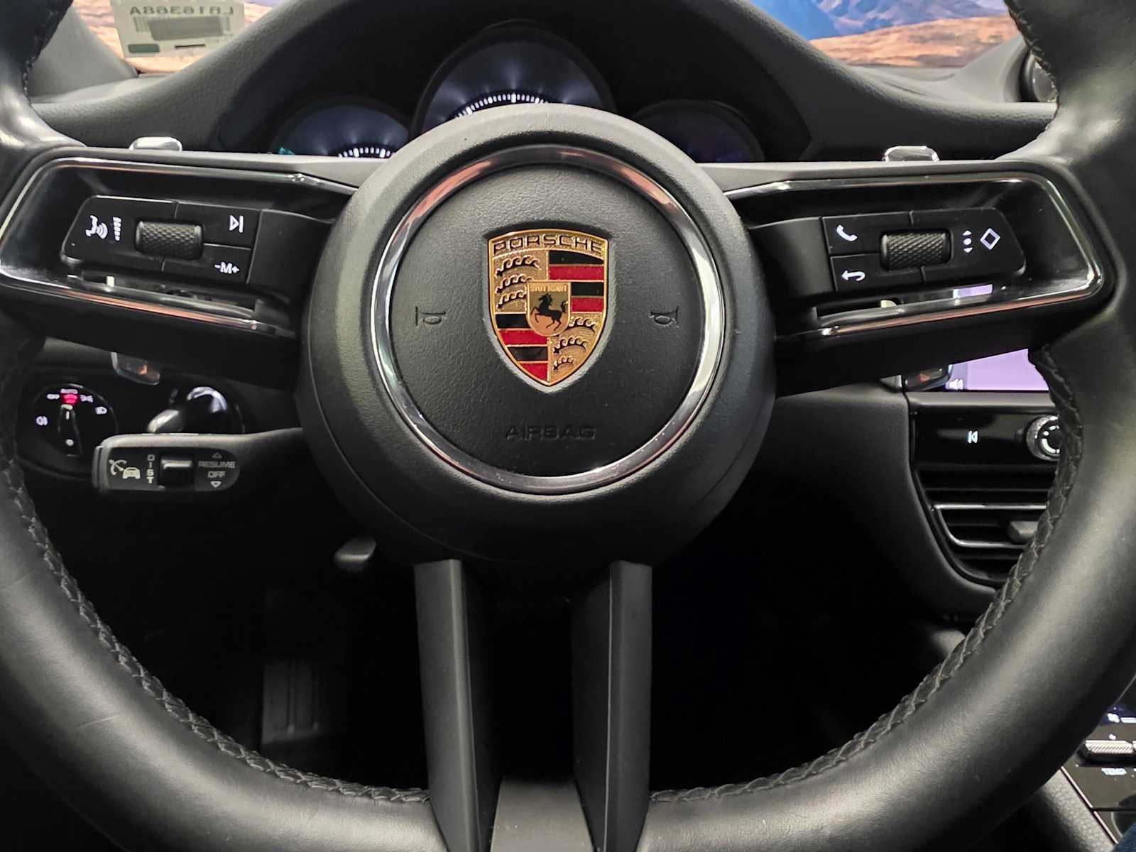 2024 Porsche Macan Base