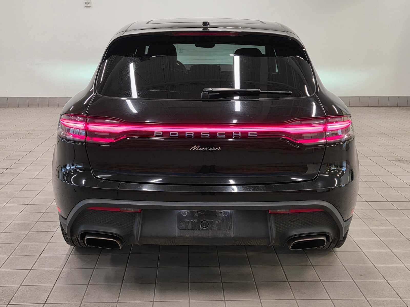 2024 Porsche Macan Base