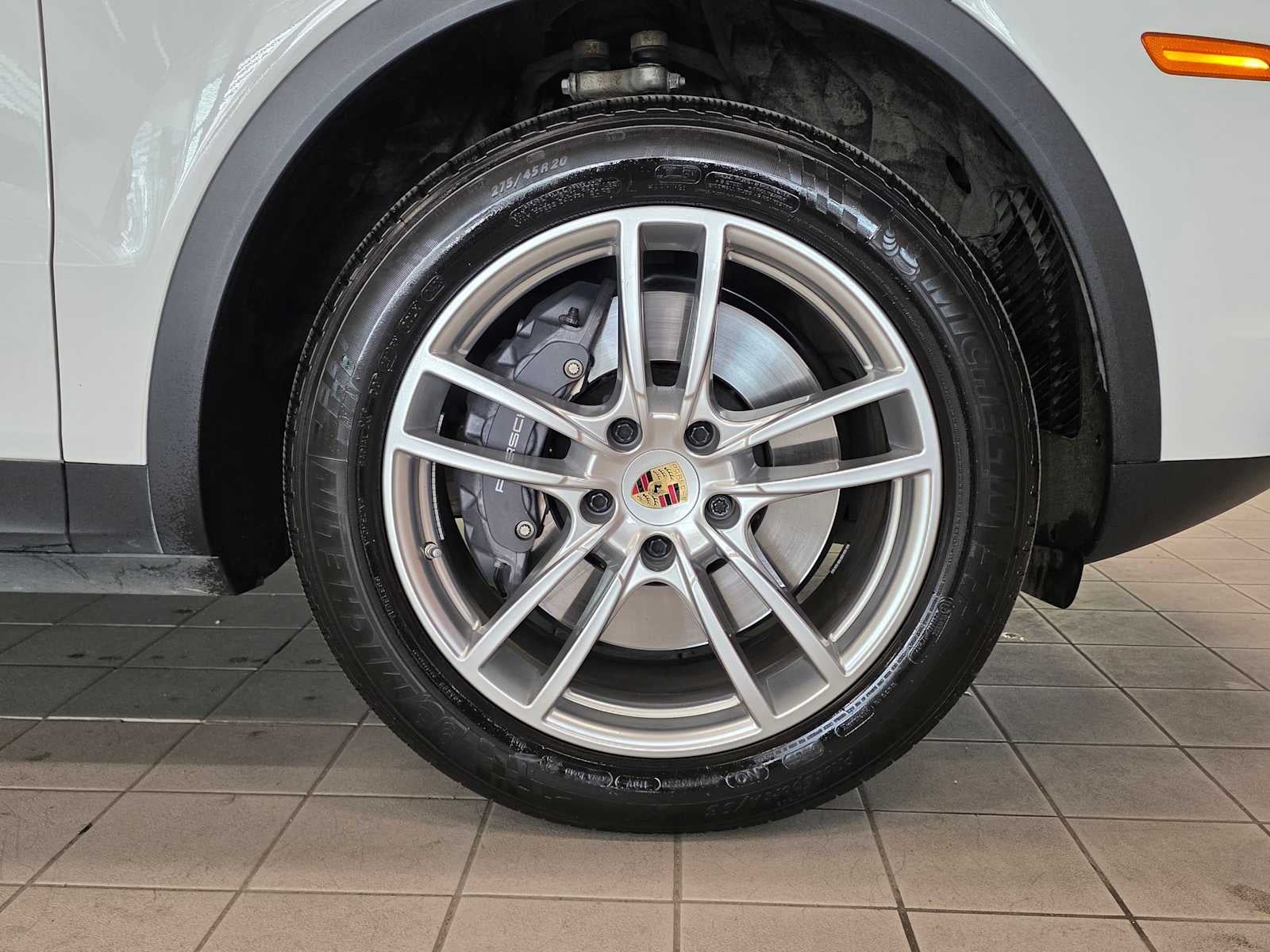 2023 Porsche Cayenne Base