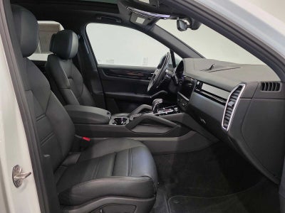 2023 Porsche Cayenne Base