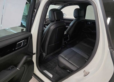 2023 Porsche Cayenne Base