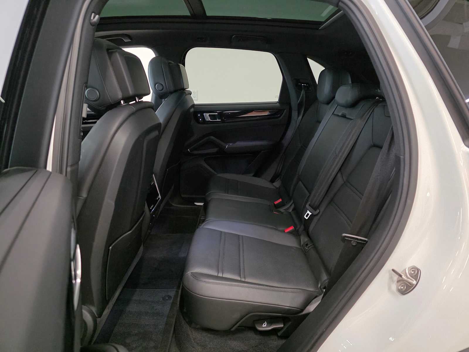2023 Porsche Cayenne Base