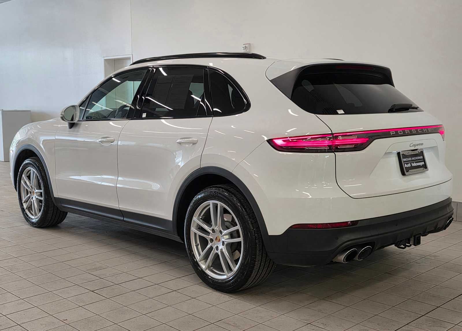 2023 Porsche Cayenne Base