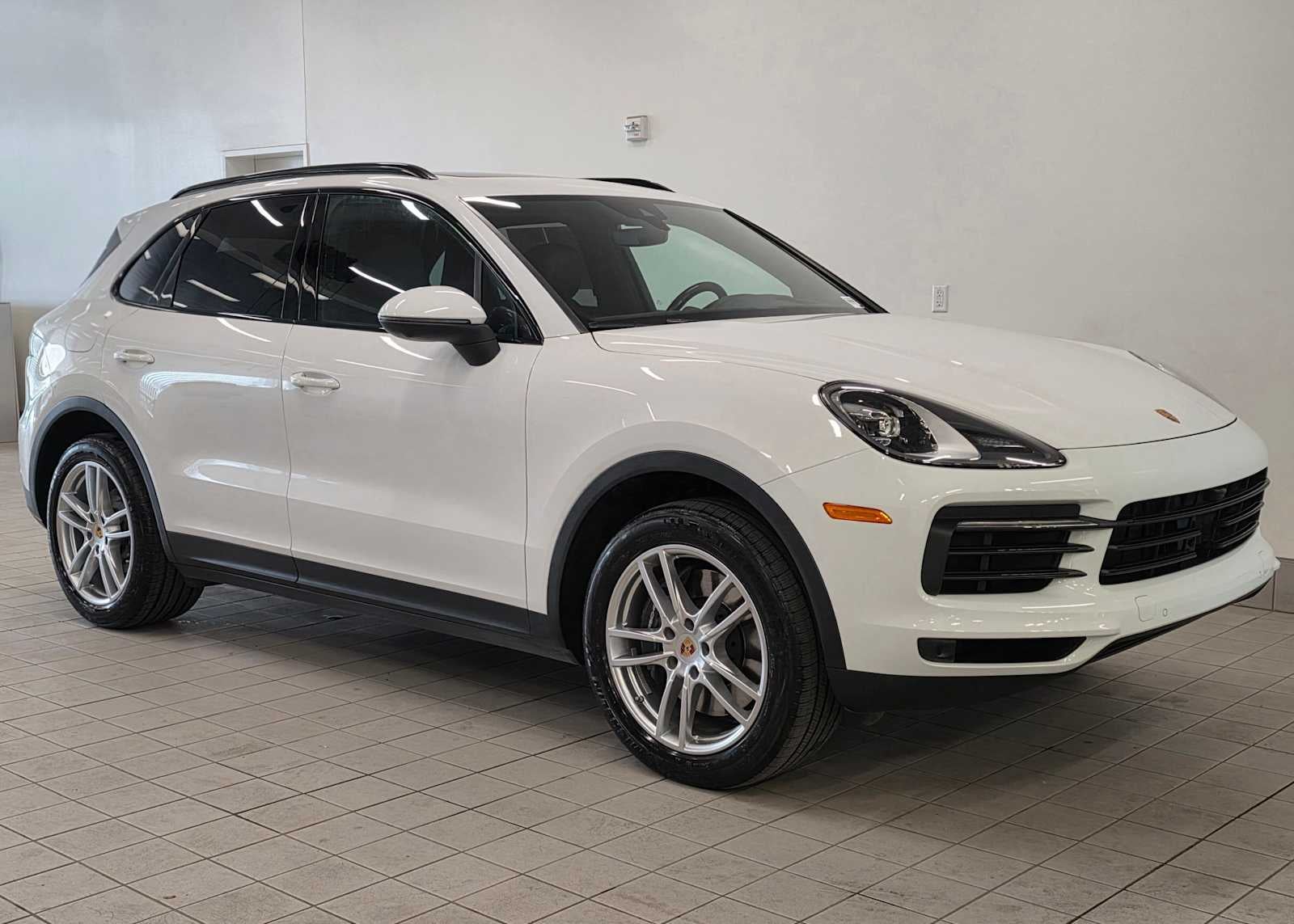 2023 Porsche Cayenne Base
