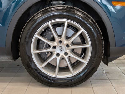 2025 Porsche Cayenne Base